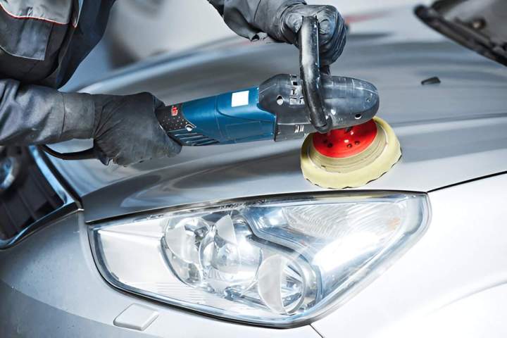 Atelier de tôlerie pour redresser et réparer la carrosserie de votre véhicule